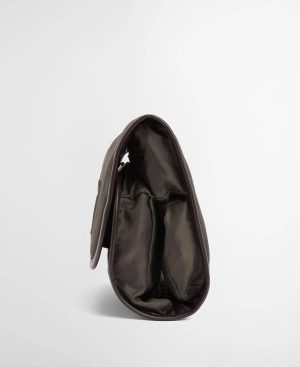 Waxed Hanging Washbag